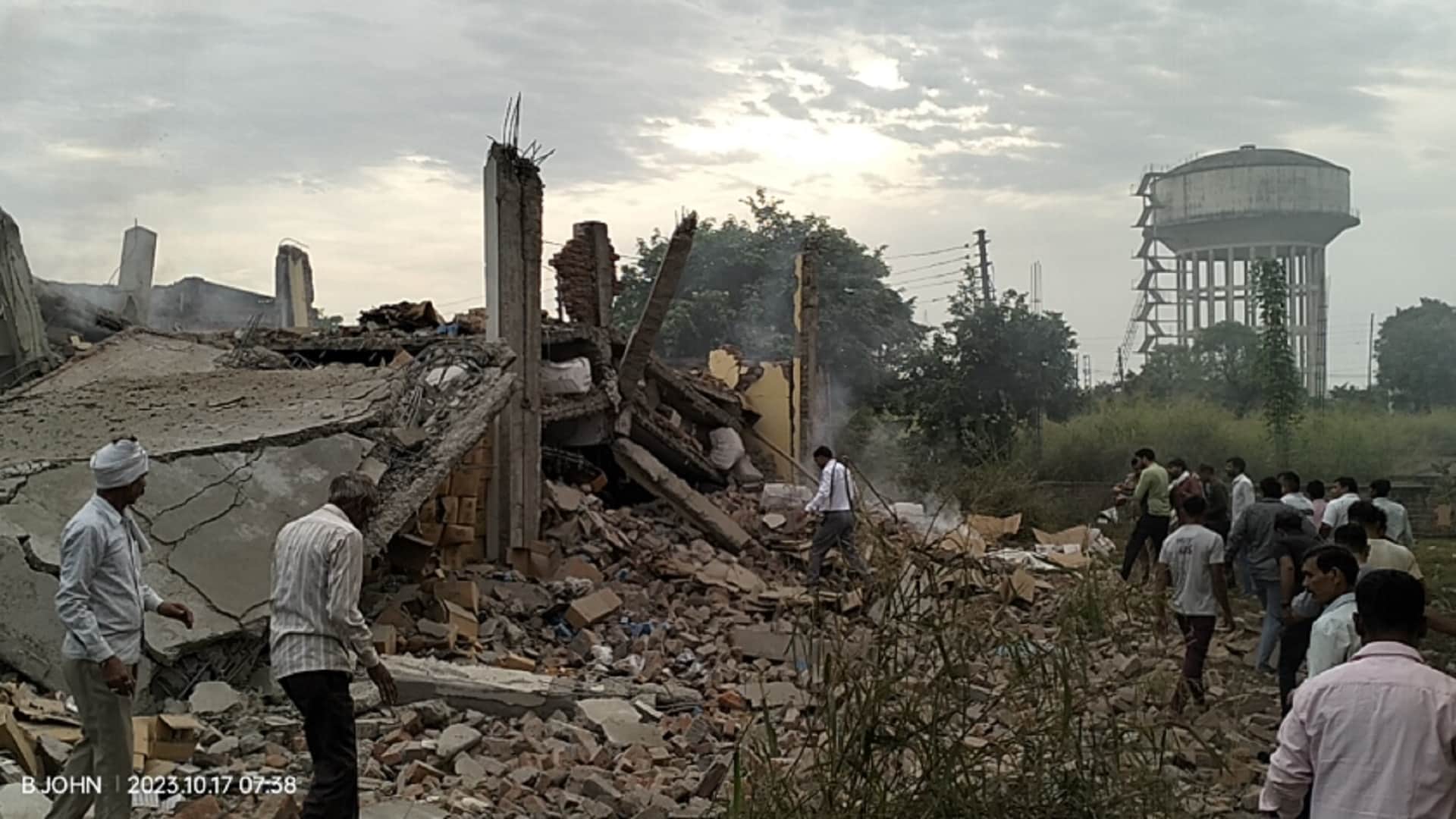 Meerut News : The injured told whole full story of Meerut blast, Will never able to forget this accident