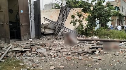 Meerut: Five laborers died in blast, but police officials are waiting for lab report