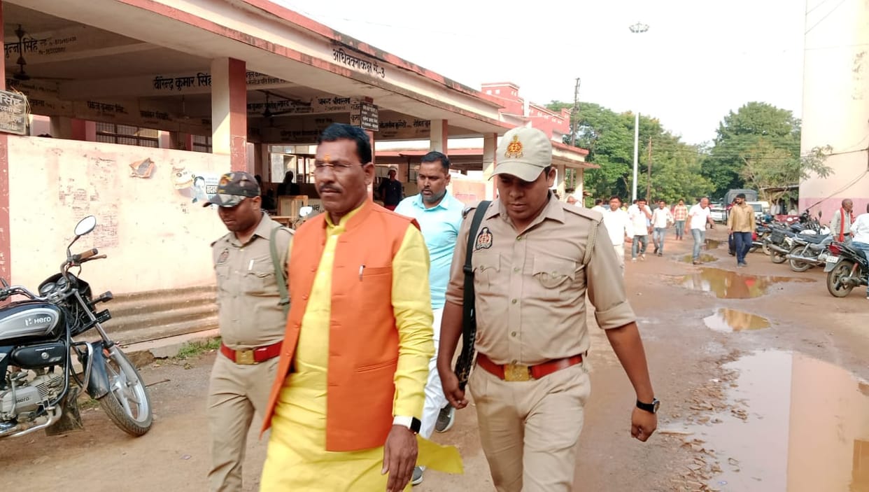Decision on BJP MLA Ramdular Gond accused of misdeed a teenage girl postponed again, now hearing on 20th