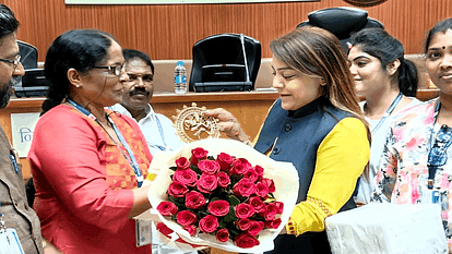 Delhi: कचरा प्रबंधन समझने आया KMC का प्रतिनिधिमंडल, मेयर शैली ओबरॉय से की मुलाकात; शहीदी पार्क भी देखा Kozhikode Municipal Corporation officers came to Delhi to understand waste management