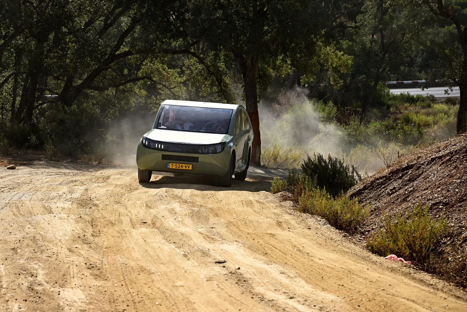 Solar-powered Electric Car Stella Terra covers 1000-kilometre distance in Sahara desert on only solar energy