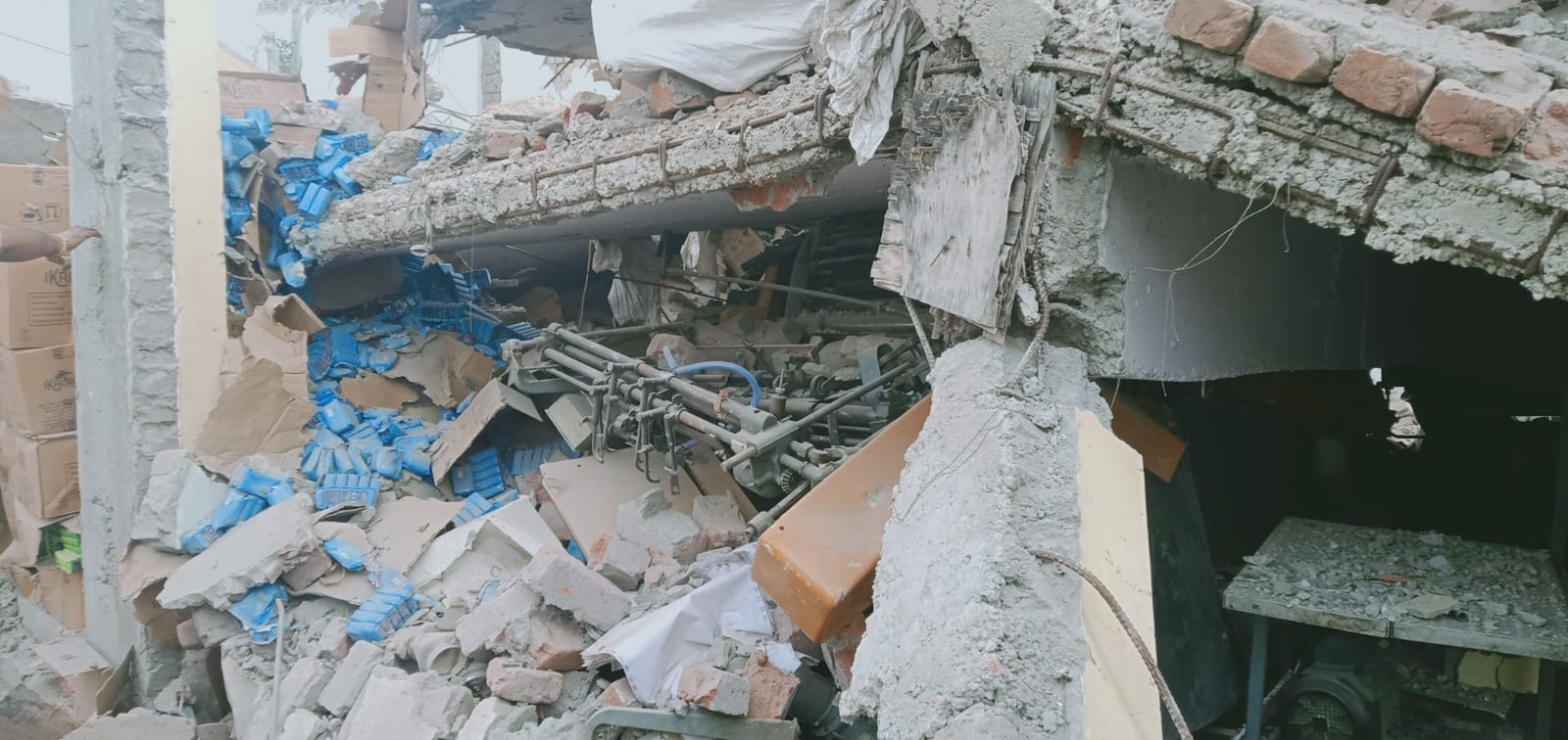 Blast in illegal firecracker factory in Meerut, five people was died and nine were injured
