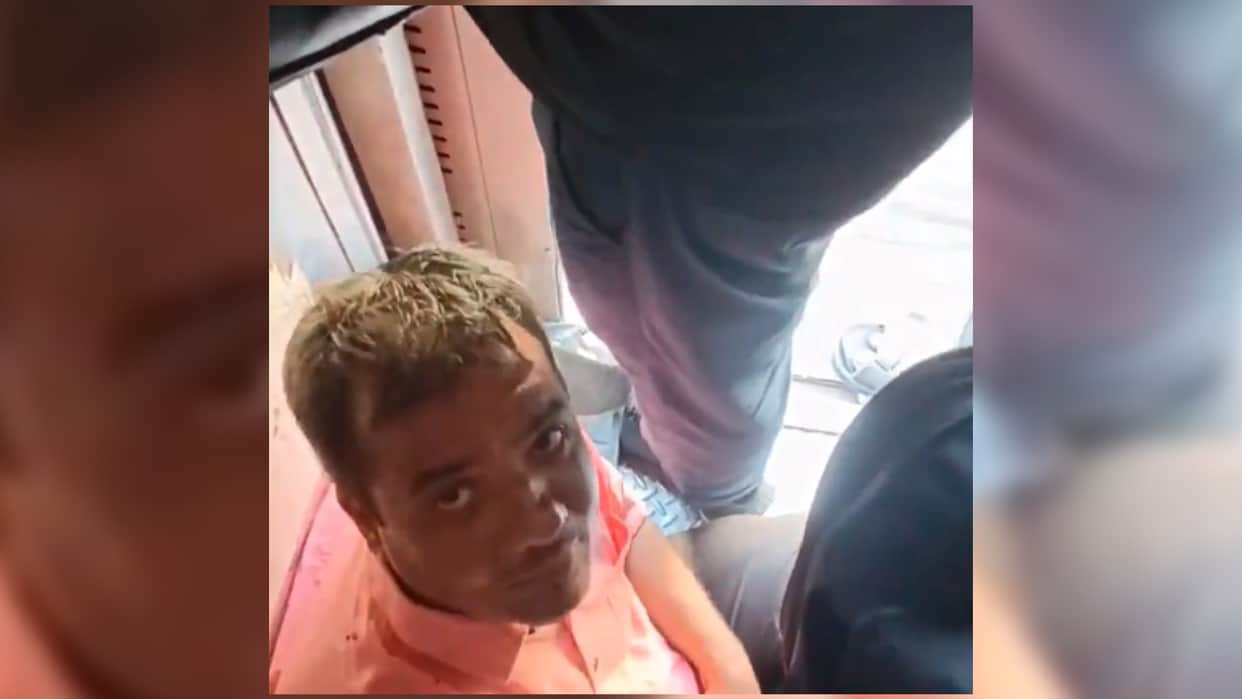 Viral Video: Never Call Someone Uncle Inside Train Here Is Why