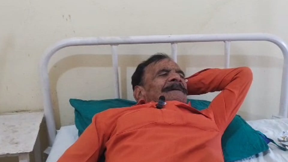 Bullies beat former village Pradhan for helping widow in land dispute in Hamirpur