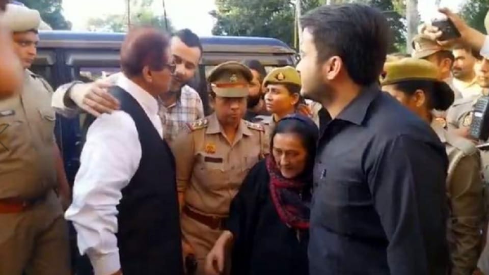 Azam Khan: Azam family reached court get bail 25 more cases, father and son serving seven years imprisonment