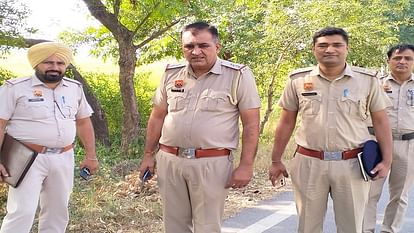 Youth from Punjab hanged himself on Ratia Road In Fatehabad, People saw dead body hanging on tree