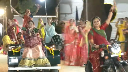 Garba on two-wheelers and four-wheelers in Rajkot Gujarat