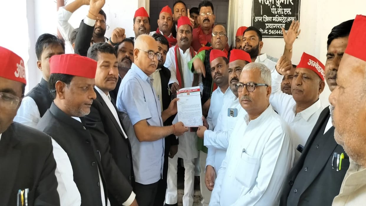 Allahabad University: SP opens front against Chief Proctor, sends letter to Governor against lathi charge