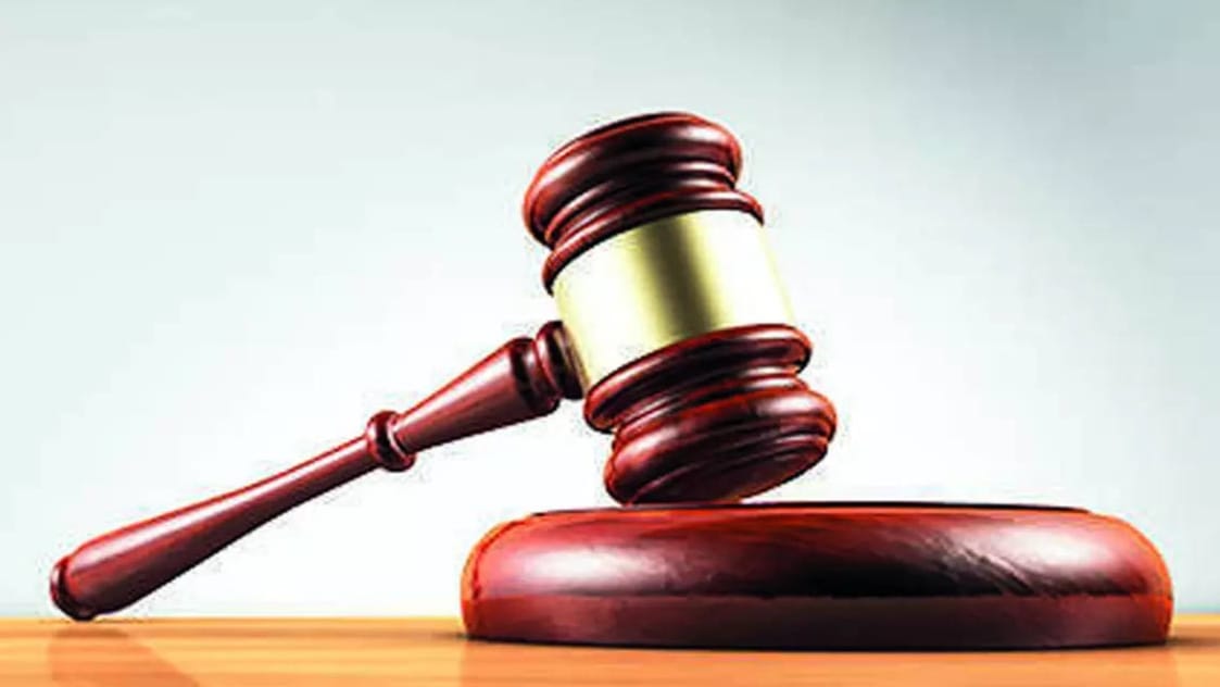 Indore court insurance mediclaim beema accidental case