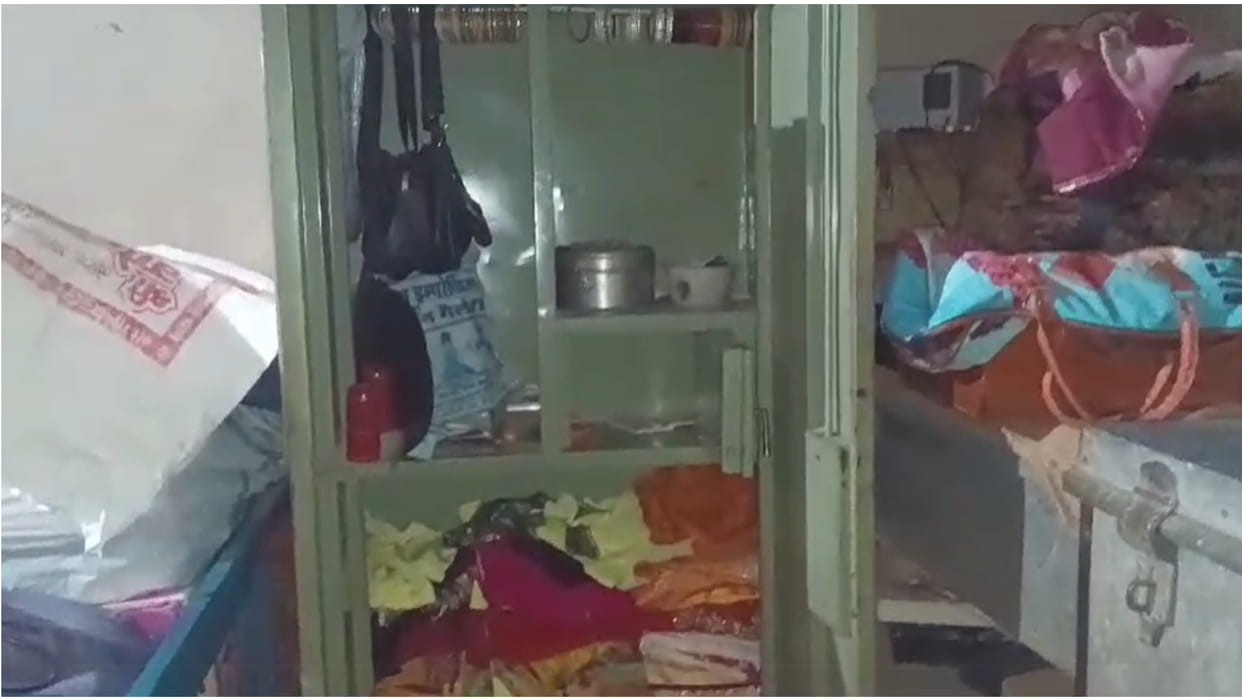 Thieves stole lakhs from a locked house in Ramgarh Shekhawati
