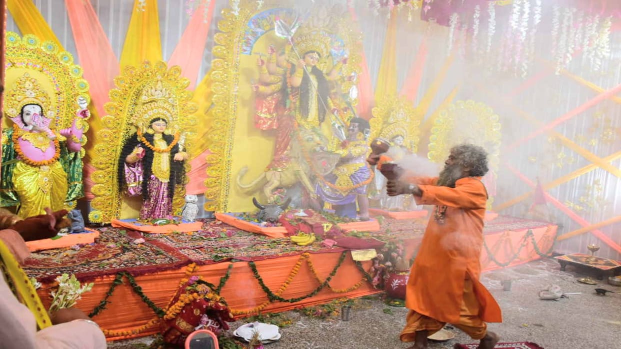 Shardiya Navratri 3 lakh 73 thousand 691 devotees offered their heads in Shaktipeeths