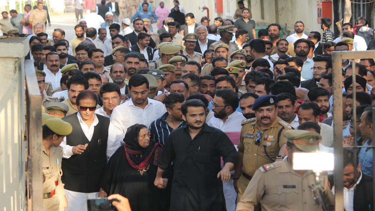 Azam Khan And Tajin Convicited In Birth Certificate Case Cheated  Rampur's People Court Comment