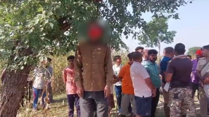 Bihar News: चार बच्चों के पिता का पेड़ से लटका मिला शव, आत्महत्या की आशंका Bihar News Dead body of father of four found hanging from a tree suspicion of suicide