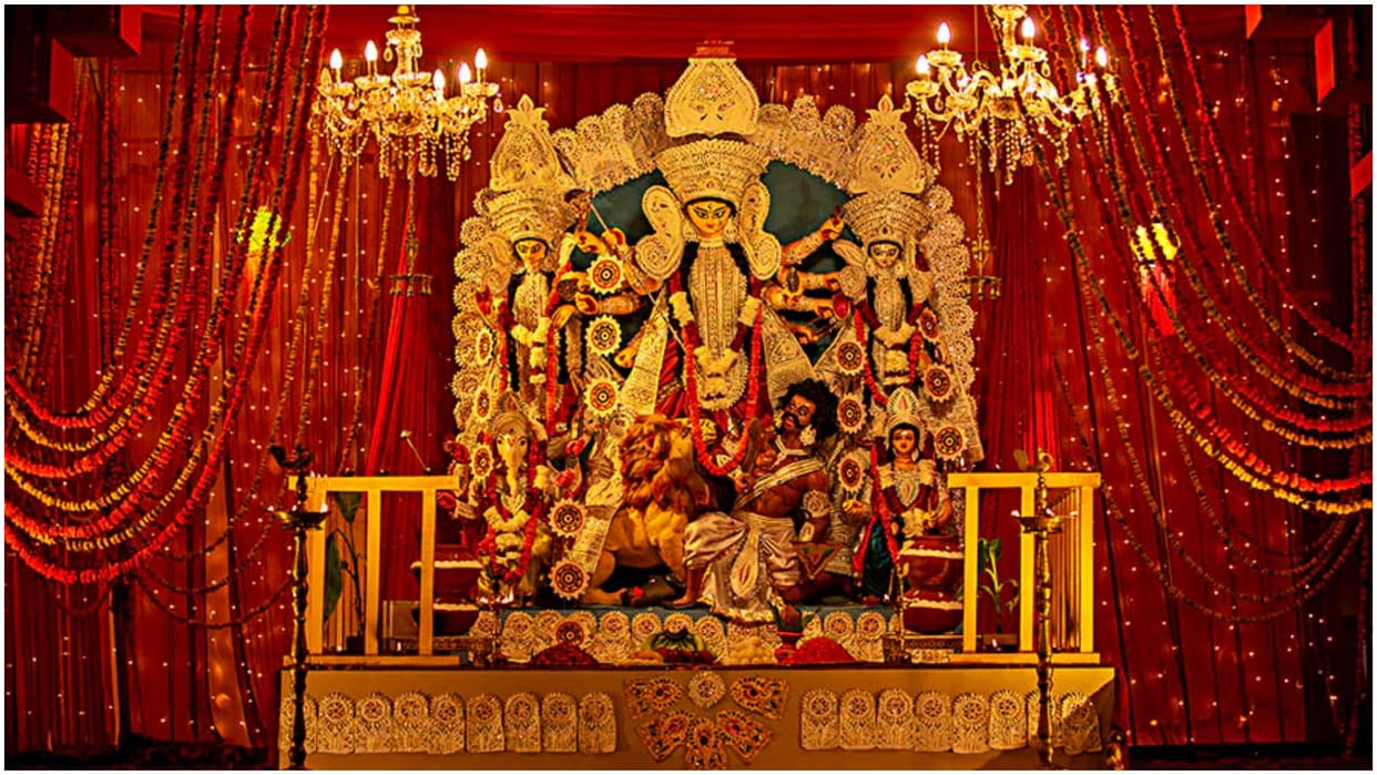 Durga Puja Devotees became emotional while bidding farewell to their mother