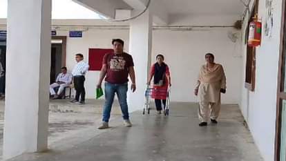 कर्मचारी