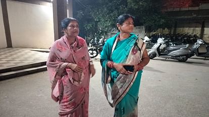 बेखौफ लुटेर: कोरबा में नकाबपोश बदमाशों ने महिलाओं के गले से गायब की चैन, पुलिस महकमे में मचा हड़कंप miscreants snatched chain from women neck and escaped in Korba