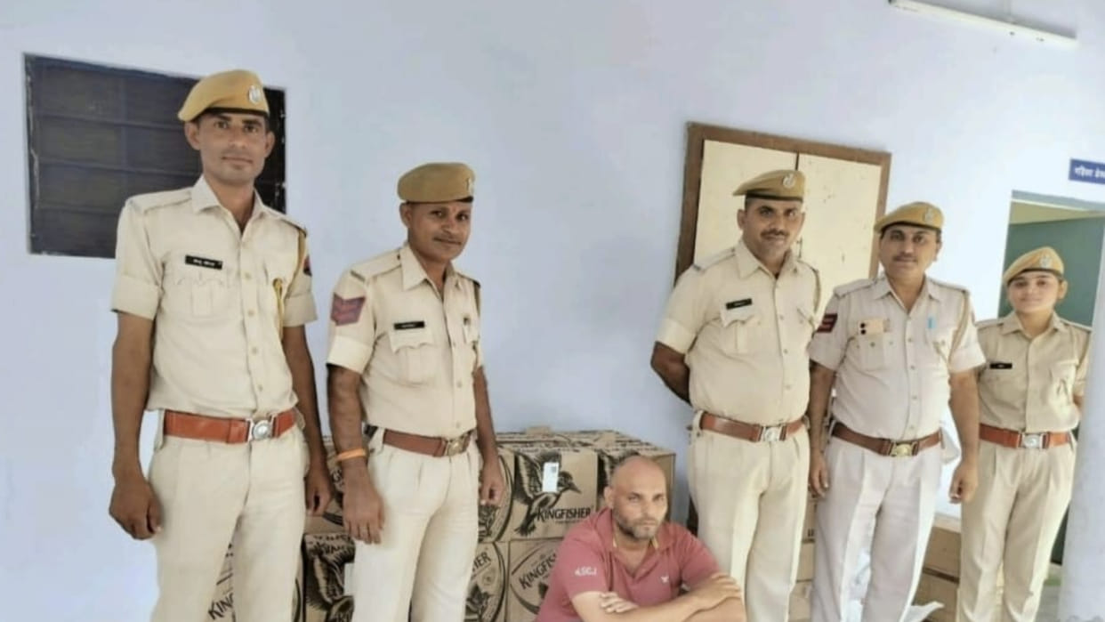 Police seized 51 cartons English liquor in Abu Road Sirohi