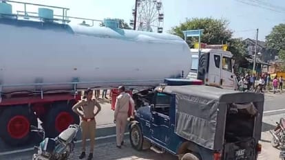 Enraged by police not taking action eunuchs created ruckus by blocking the highway