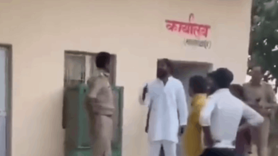 Garautha MLA son threatens police station office video viral