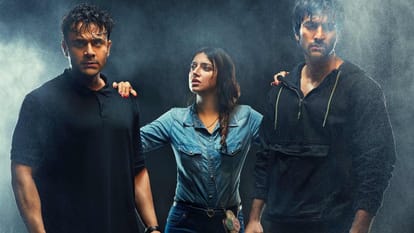 Yaariyan 2 Review T Series Divya Khosla Kumar Radhika Vinay Anaswara Bhagyashree Priya Prakash Meezaan Pearl