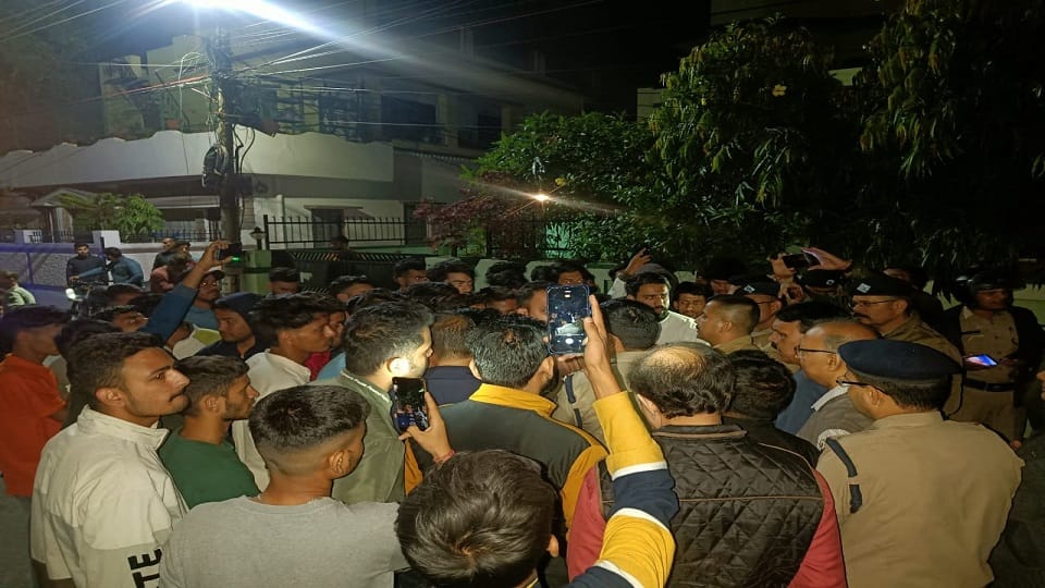 Dehradun: College wall falls on brother and sister, girl dies
