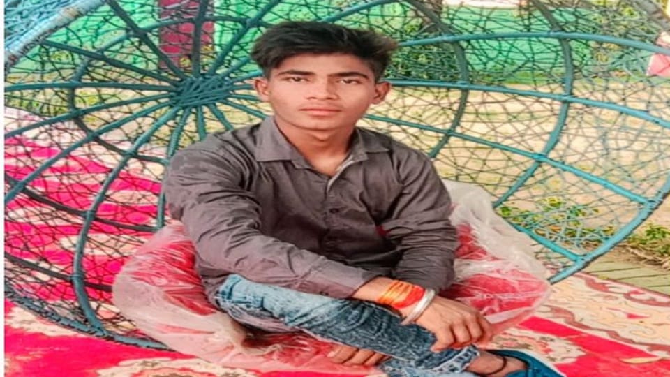 BA student committed suicide by jumping from train after broubled by harassment in Amroha