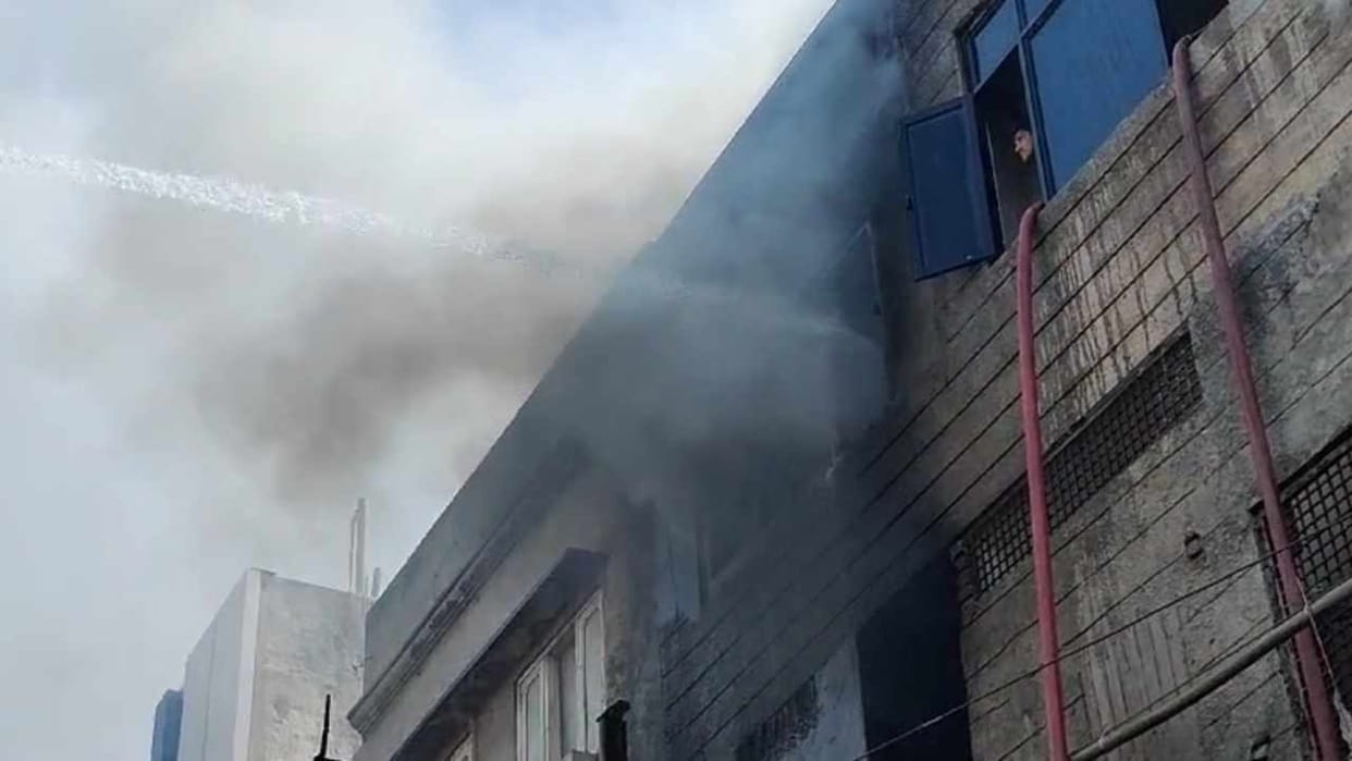 Major fire breaks out in furniture shop in Amritsar of Punjab