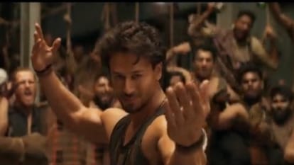 Ganpath A Hero Is Born Review in Hindi by Pankaj Shukla Tiger Shroff Vashu Bhagnani Vikas Behl Kriti Sanon Reh