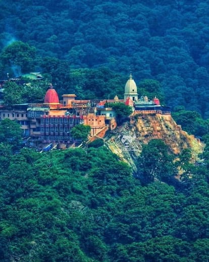 Haridwar: मनसा देवी रोपवे का संचालन चौथे दिन भी रहा ठप, टेक्निकल जांच में लग सकते हैं 15 दिन Mansa Devi ropeway did not operate even on the fourth day Haridwar