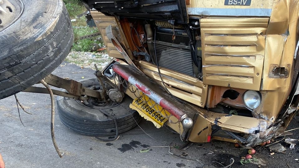 road accident on jammu srinagar highway four died