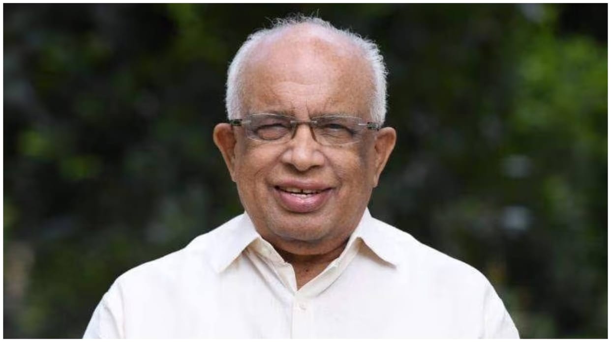 Deve Gowda's claim on Kerala CM's nod for JDS alliance with BJP in Karnataka creates stir in state