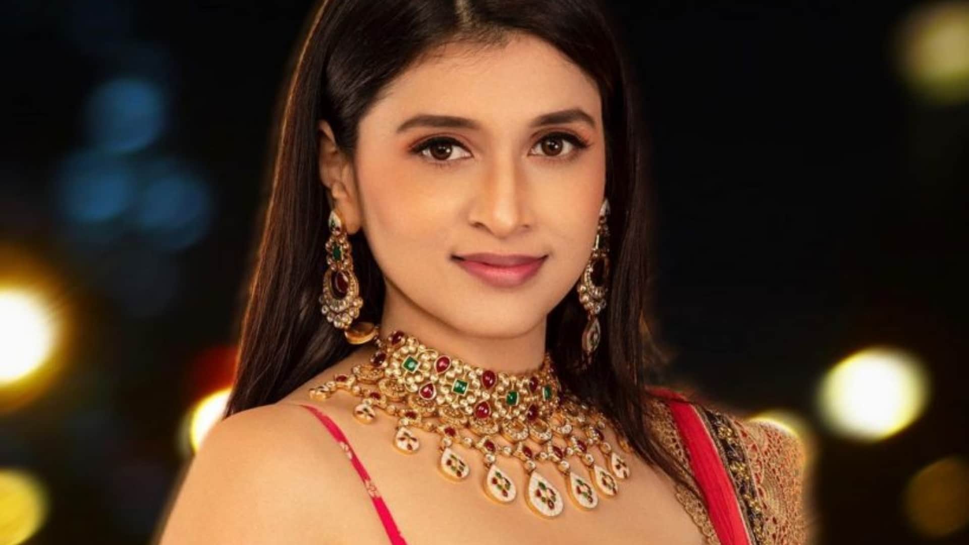 Bigg Boss 17 Finale ankita lokhande abhishek kumar Munawar Faruqui arun mashetty Mannara chopra fee in show