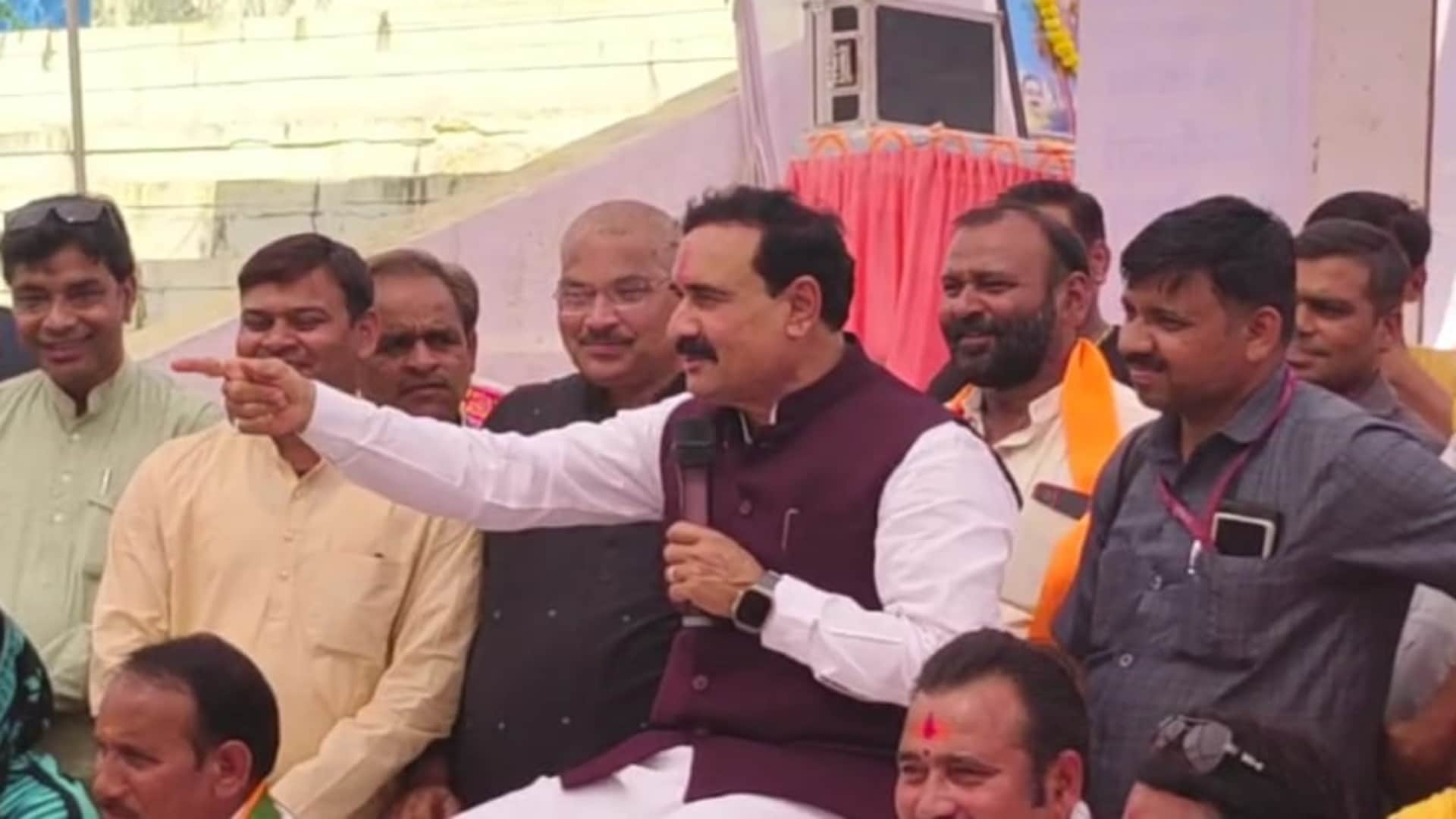 ब्राह्मण सम्मेलन में नरोत्तम मिश्रा