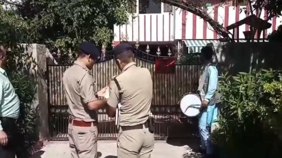Dehradun Crime:  Police announced confiscation of absconding accused's property