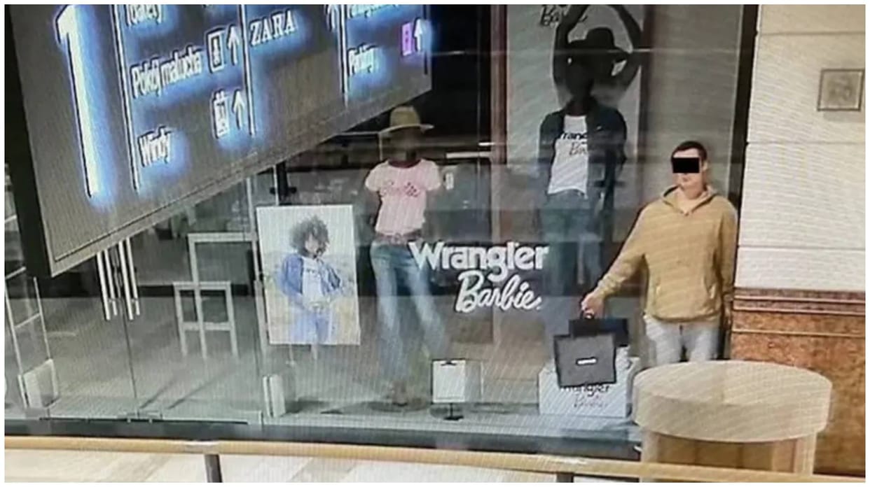 Poland Crime News: Man Pretends To Be Store Mannequin Before Stealing Jewellery And Food From Mall