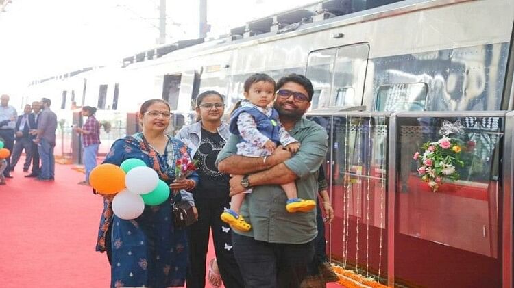 Namo Bharat ridership expected to cross 10 thousand mark on inaugural day