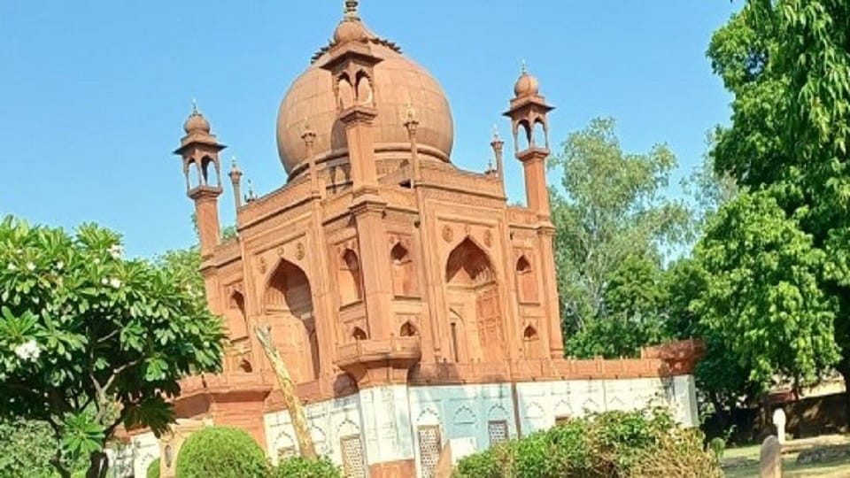 Red Taj Mahal In Agra Called Dutch Jan Hassing Tomb In Roman Catholic Cemetery know history