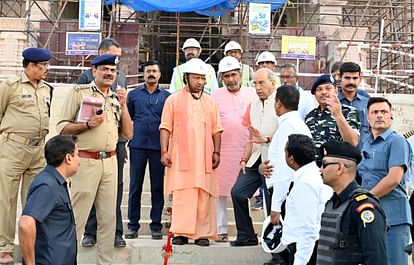 CM reached Ayodhya: Seeing the progress of Ram temple, said it was amazing