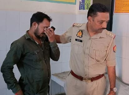 Saharanpur: Truck hits bike hard, father-son killed, mother-daughter injured