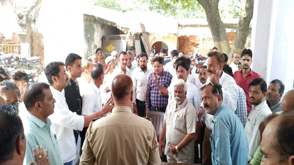 Deadly attack on advocate in court premises