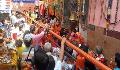 Navratri 2023 Police and Panda clash in Vindhyachal temple devotees gathered on Saptami Tithi