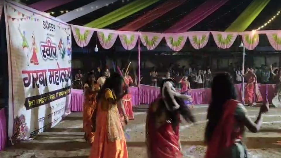 Chhattisgarh: Sweep Garba organized in Balod