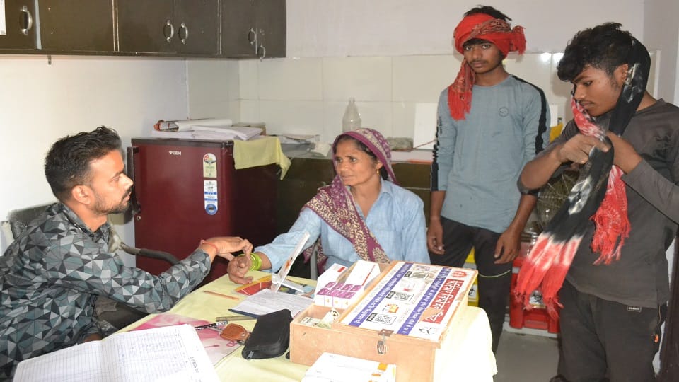 Dengue-viral outbreak continues in Ahwaranpur village of Hathras