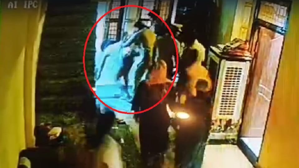 Police went to arrest BJP worker in Kanpur Dehat misbehaved slapped minor