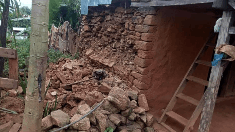 20 houses collapsed and 100 cracked due to earthquake in Gorkha
