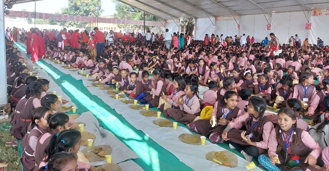 UP: Gonda created history, Kanya Puja of 11,888 daughters in durga puja