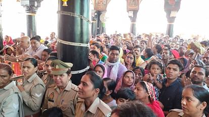 priests worshipped Mother Goddess amidst chanting of mantras At Katyayani Devi Peeth temple in Vrindavan
