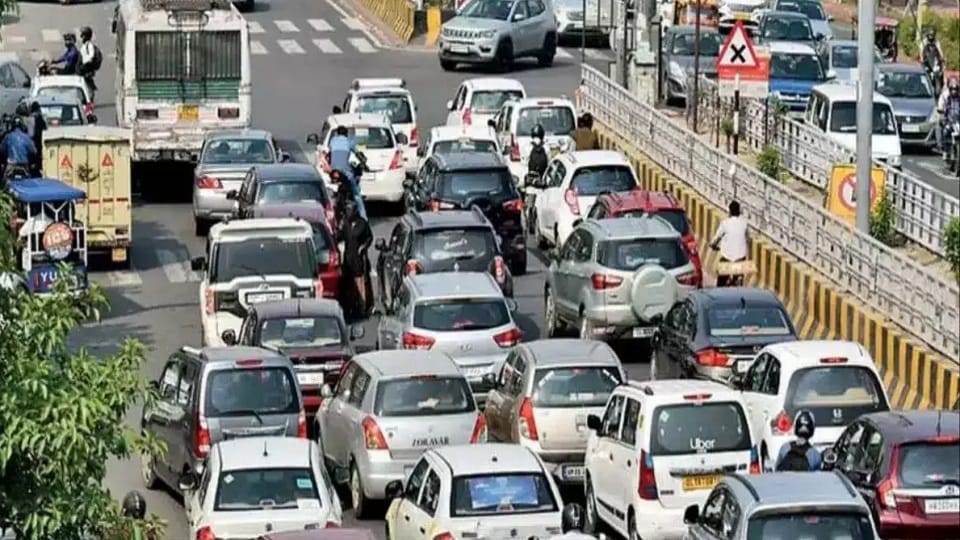 Noida Police issued diversion plan on the occasion of Vijayadashami