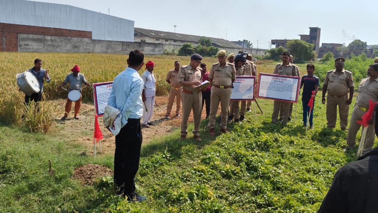 Big action against Gorakhpur mafia Sudhir Singh land worth Rs 100 crore seized