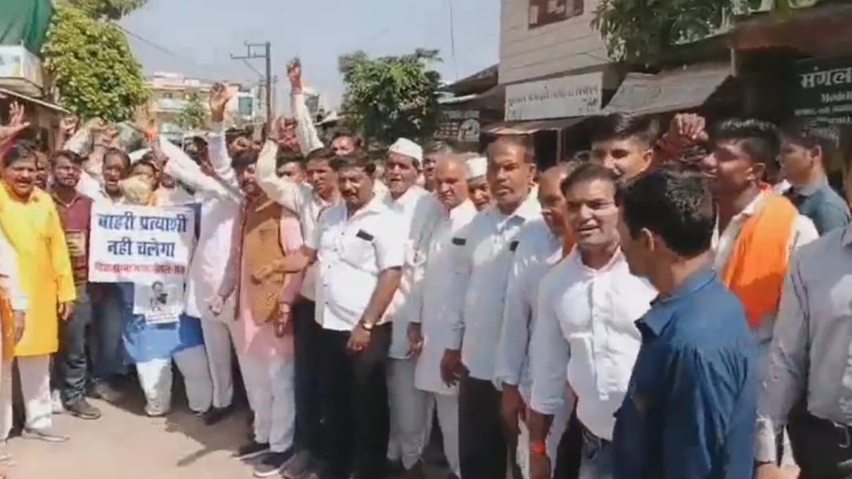 3 former MLAs opposed BJP candidate Ghanshyam Chandravanshi